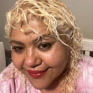 Meet your Posher, Marla